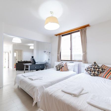Izumisaki Terrace402 Aparthotel Naha Ngoại thất bức ảnh