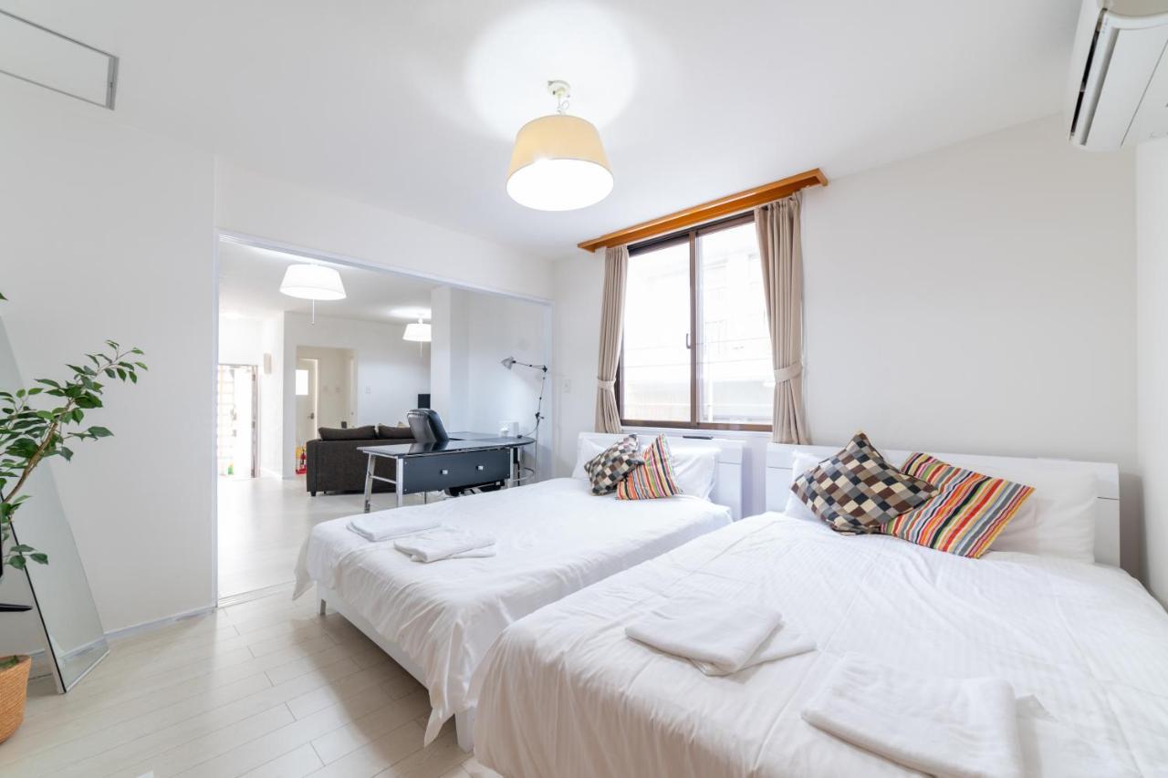 Izumisaki Terrace402 Aparthotel Naha Ngoại thất bức ảnh