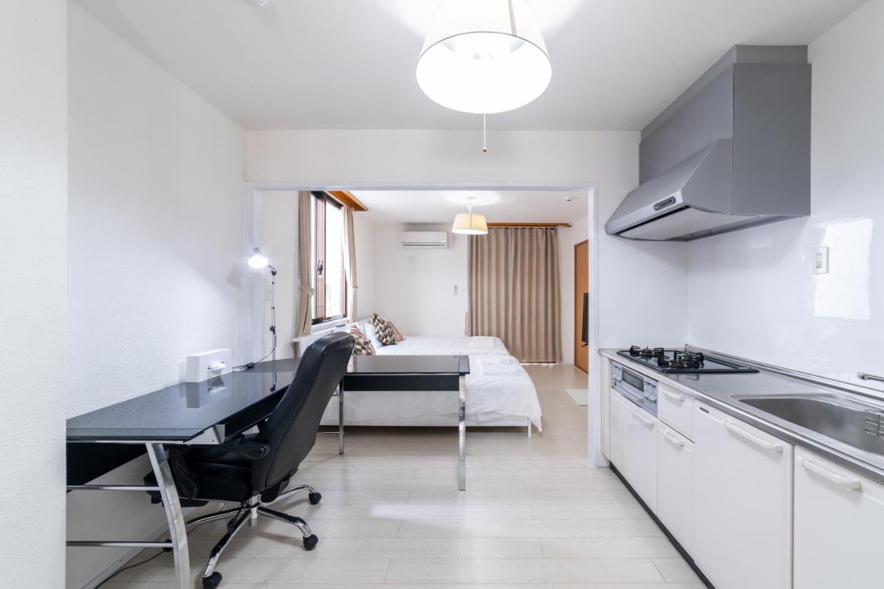Izumisaki Terrace402 Aparthotel Naha Ngoại thất bức ảnh
