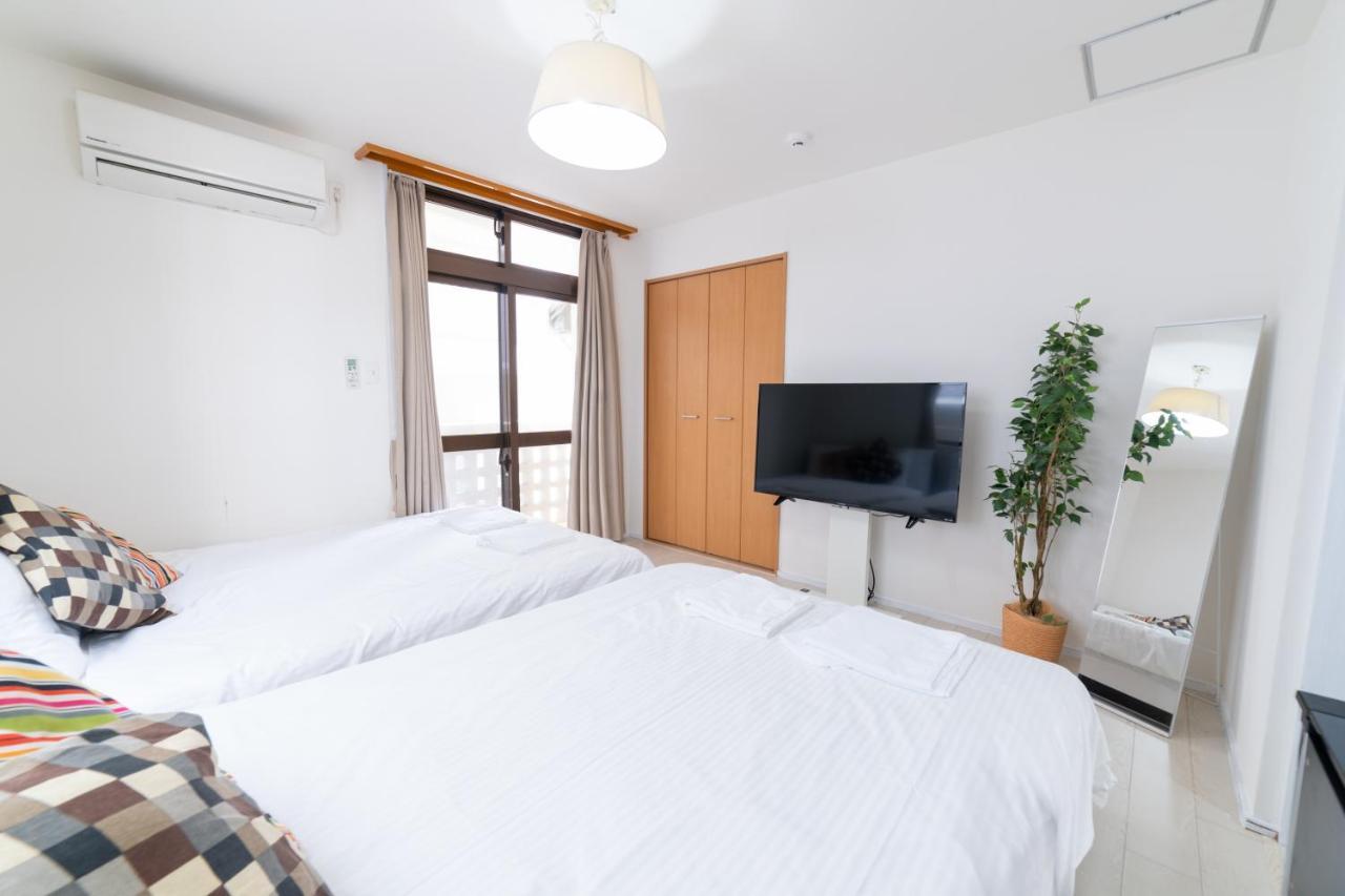 Izumisaki Terrace402 Aparthotel Naha Ngoại thất bức ảnh