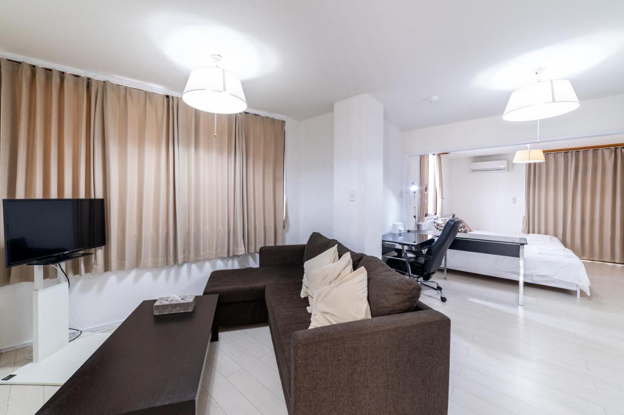 Izumisaki Terrace402 Aparthotel Naha Ngoại thất bức ảnh